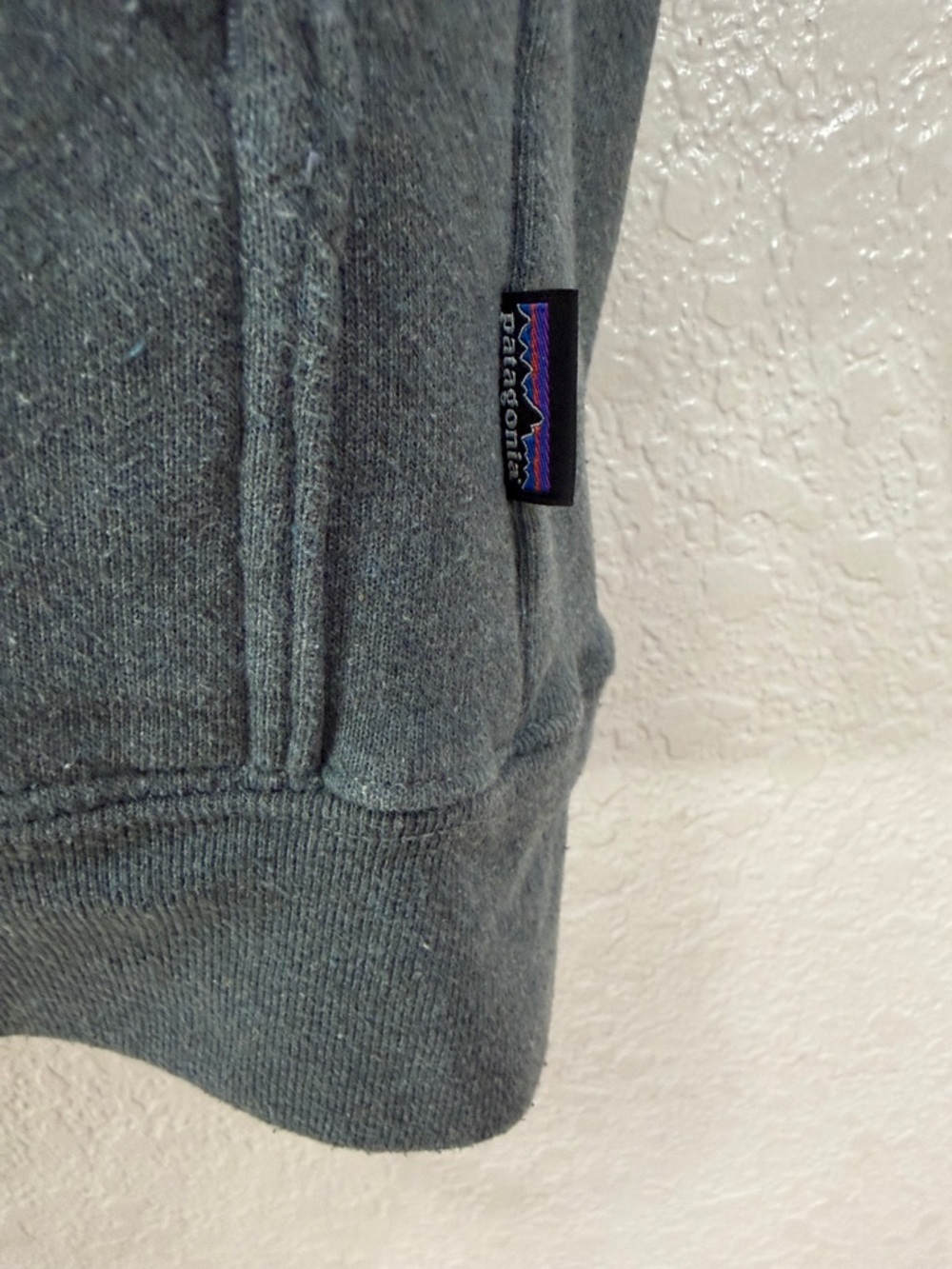Patagonia,Size,XL,Men's Gray Hooded Sweatshirt with Multicolor Stripe - Picture 5 of 16